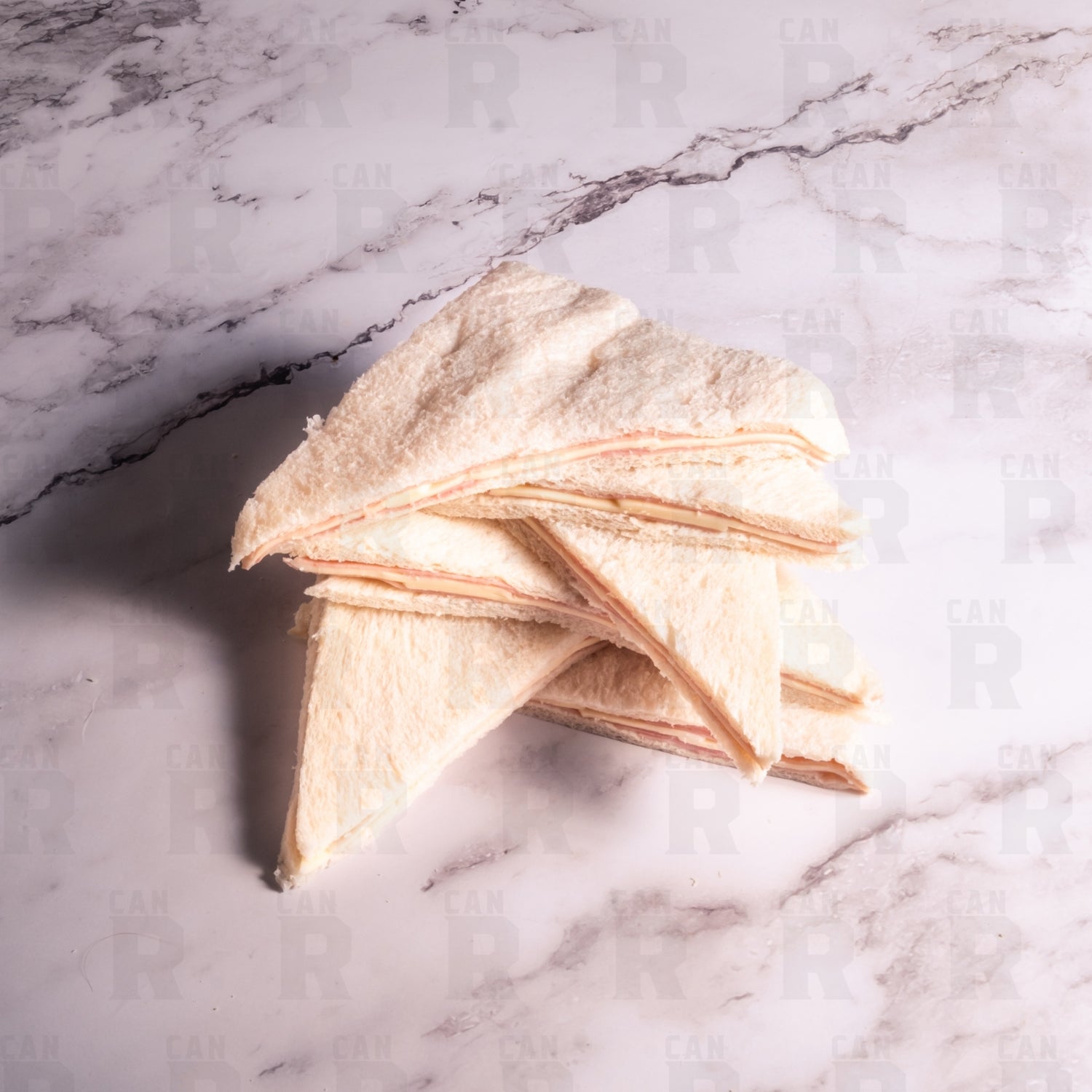 SANDWICH DE MIGA DE JAMÓN Y QUESO